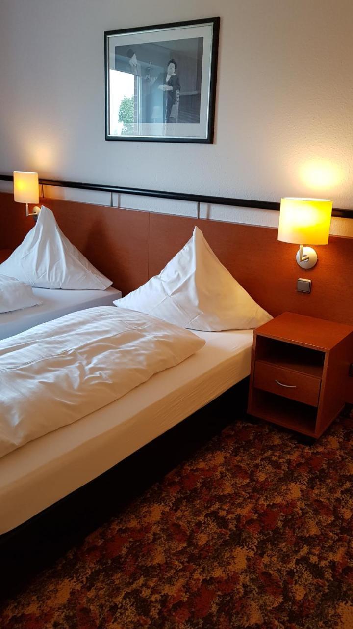 לרטה Hotel & Restaurant Fricke מראה חיצוני תמונה