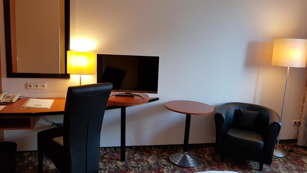 לרטה Hotel & Restaurant Fricke מראה חיצוני תמונה